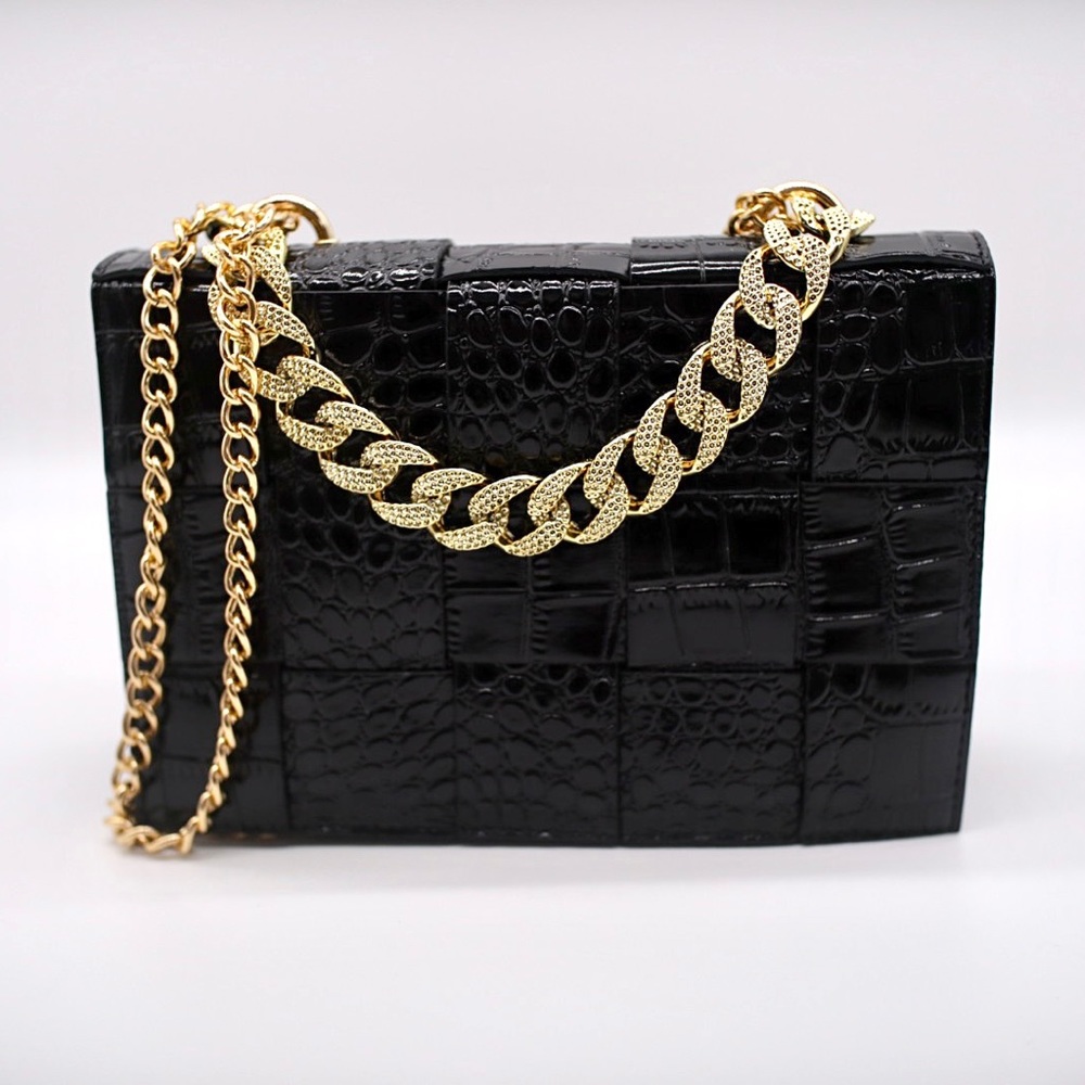 Black crossbody purse